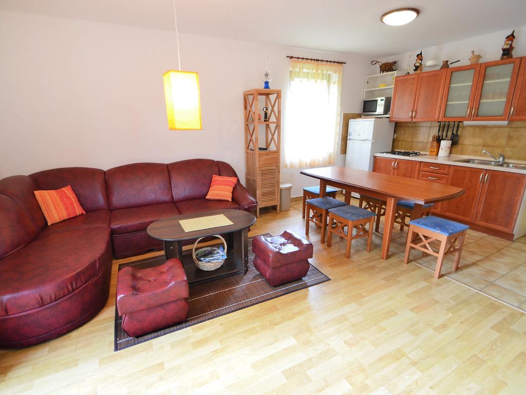 Coprnicka Hisa Holiday home Skrad